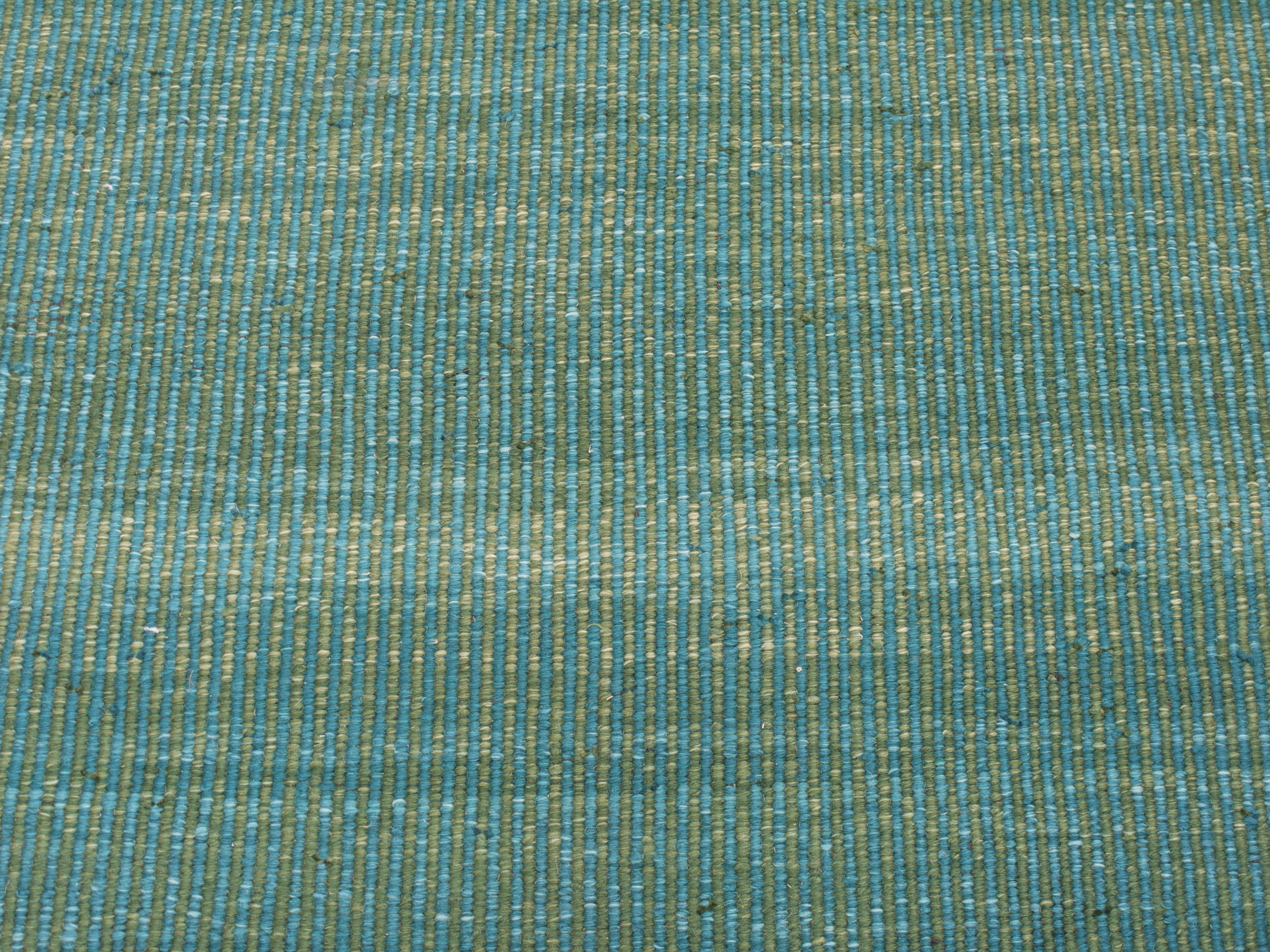 The Ocean Drift – Looped Kilim 687 (145 × 198 cm) - Image 2